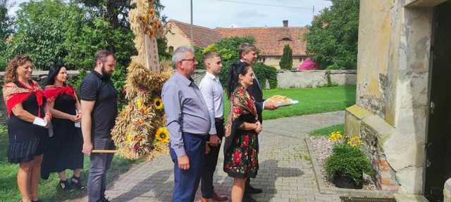 Mieszkańcy sołectw gminy Żarów w podziękowaniu za plony. Za nami dożynki parafialne [FOTO]