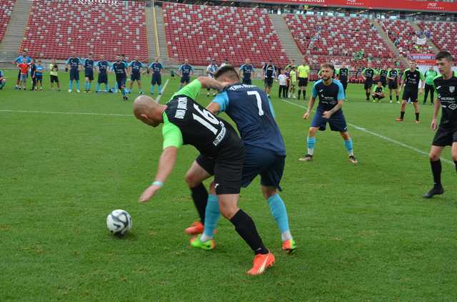 Piłkarska drużyna Unii Jaroszów w finałowym turnieju „Sudety Cup”