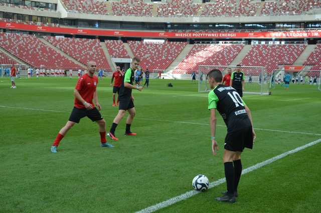 Piłkarska drużyna Unii Jaroszów w finałowym turnieju „Sudety Cup”