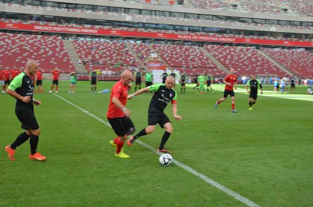 Piłkarska drużyna Unii Jaroszów w finałowym turnieju „Sudety Cup”