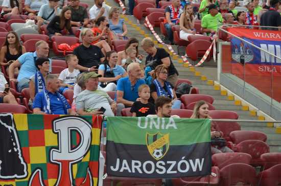 Piłkarska drużyna Unii Jaroszów w finałowym turnieju „Sudety Cup”