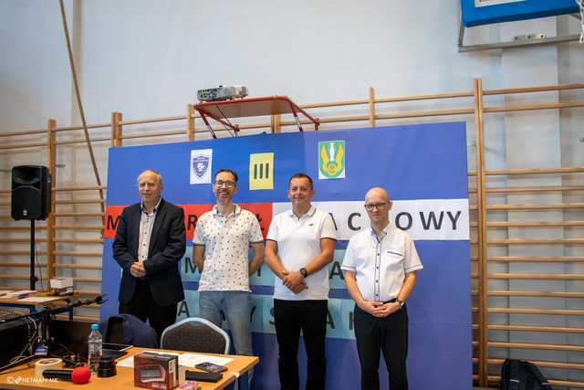 Szachiści opanowali halę sportowo-edukacyjną w Jaworzynie Śląskiej [FOTO]