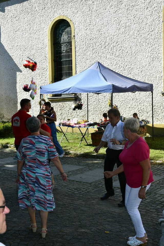 [FOTO] Zbierali na remont kościoła. Za nami VII Letni Piknik u Mikołaja