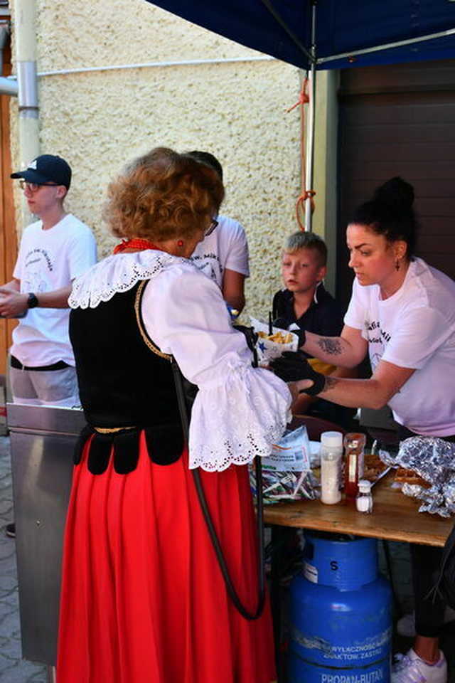 [FOTO] Zbierali na remont kościoła. Za nami VII Letni Piknik u Mikołaja