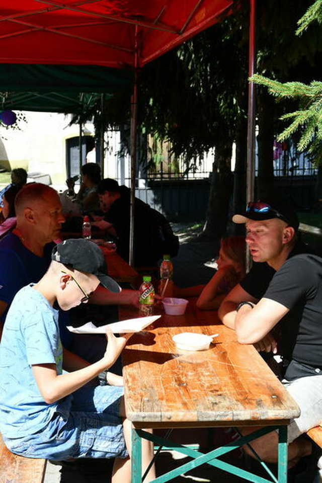 [FOTO] Zbierali na remont kościoła. Za nami VII Letni Piknik u Mikołaja