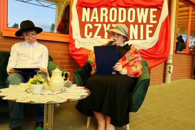 [FOTO] Narodowe Czytanie w Żarowie