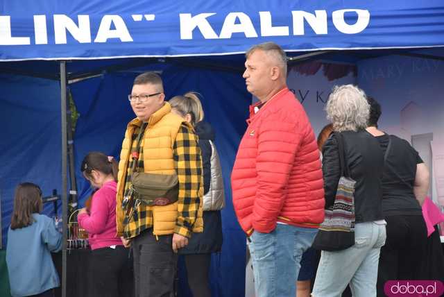 [FOTO] Moc atrakcji podczas Dnia Ziemniaka w Kalnie. Przyjechały również zabytkowe ciągniki i maszyny rolnicze