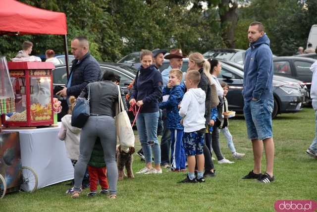 [FOTO] Moc atrakcji podczas Dnia Ziemniaka w Kalnie. Przyjechały również zabytkowe ciągniki i maszyny rolnicze