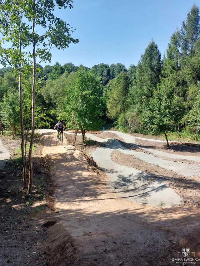 Nowe singletracki w gminie Świdnica są już gotowe. To jednak tylko część większego projektu turystycznego [FOTO]