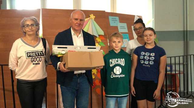 Wyprawki dla najmłodszych przekazane [Foto]