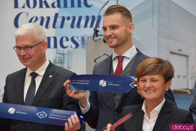 [WIDEO, FOTO] Wstęga przecięta! Lokalne Centrum Biznesu w Jaworzynie Śląskiej oficjalnie otwarte