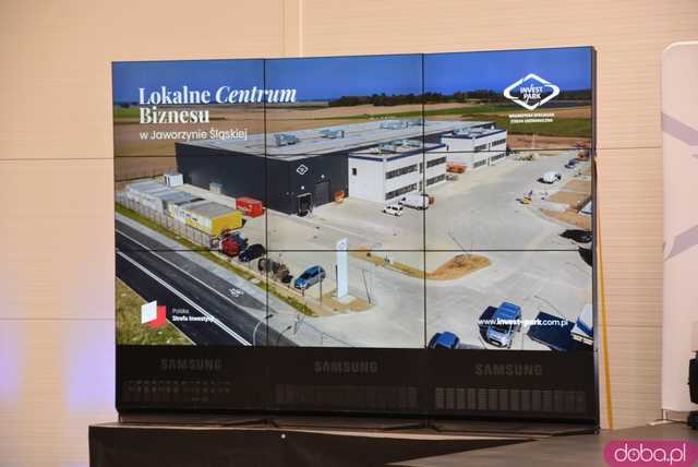 [WIDEO, FOTO] Wstęga przecięta! Lokalne Centrum Biznesu w Jaworzynie Śląskiej oficjalnie otwarte
