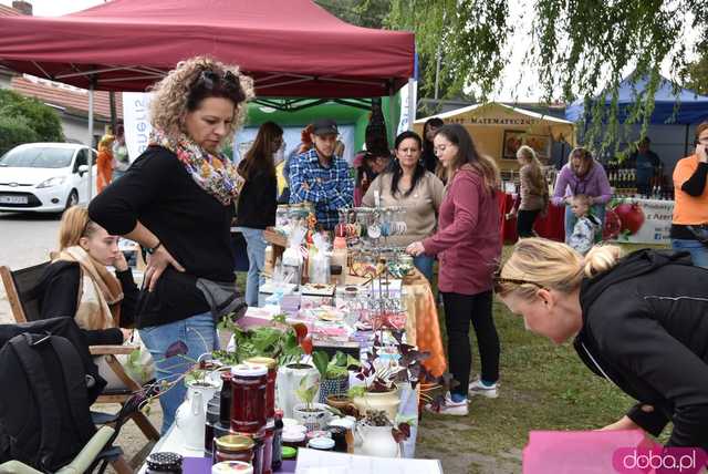 [WIDEO, FOTO] Dyniowe świętowanie w Wierzbnej. Świetna zabawa i pyszne potrawy na 7. edycji Święta Dyni