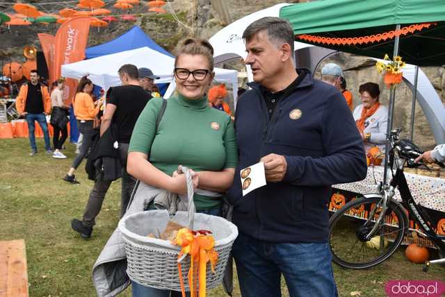 [WIDEO, FOTO] Dyniowe świętowanie w Wierzbnej. Świetna zabawa i pyszne potrawy na 7. edycji Święta Dyni