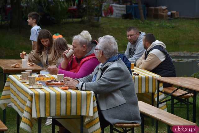 [WIDEO, FOTO] Dyniowe świętowanie w Wierzbnej. Świetna zabawa i pyszne potrawy na 7. edycji Święta Dyni
