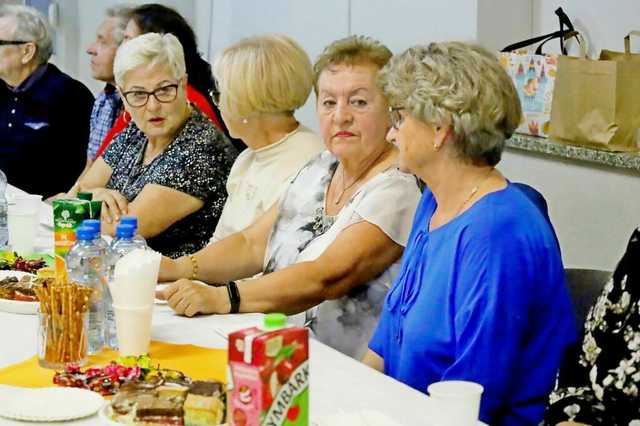 [WIDEO, FOTO] Studenci UTW w Żarowie wrócili na studia 