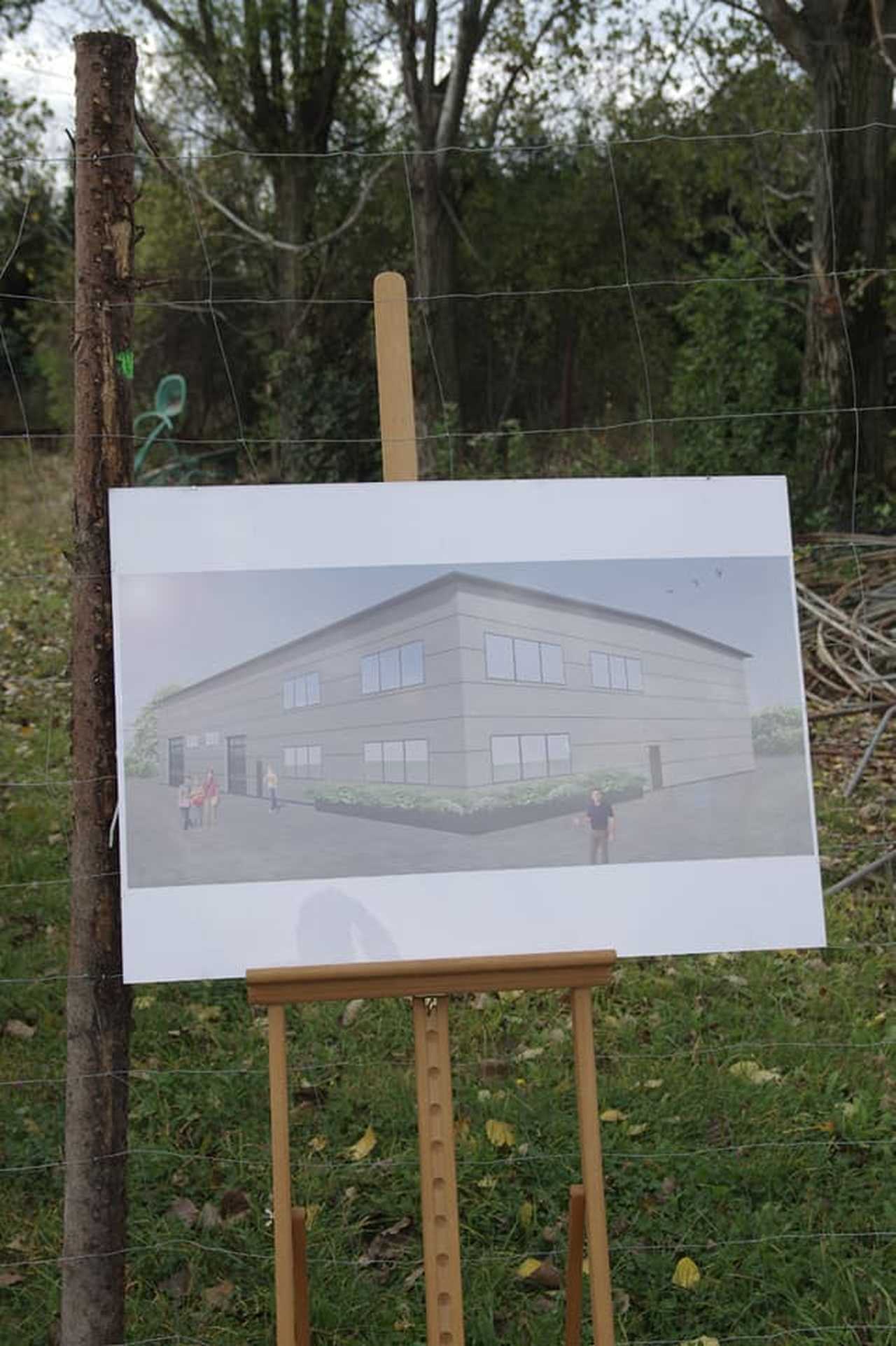 [FOTO] Rozpoczęła się budowa nowej hali mechanizacji rolnictwa przy ZS CKR w Mokrzeszowie