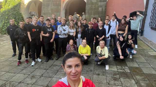 [FOTO] Uczniowie ZS nr 1 uczestniczyli w wymianie polsko-ukraińskiej i zwiedzili Ziemię Kłodzką