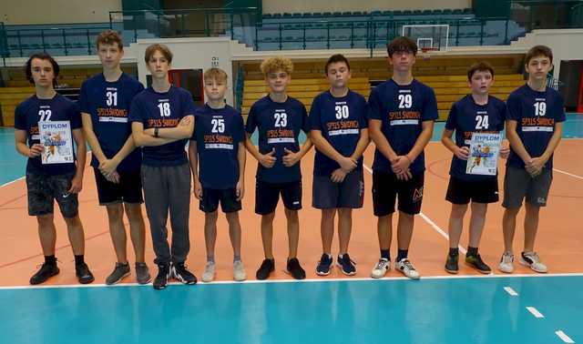 [FOTO] Młodzi koszykarze rywalizowali podczas eliminacji klas 7-8