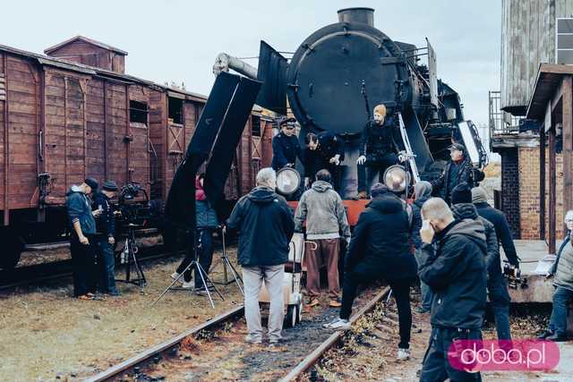 [VIDEO,FOTO] W Jaworzynie Śląskiej kręcono kolejny film. Rozmowa z reżyserem Radosławem Piwowarskim 