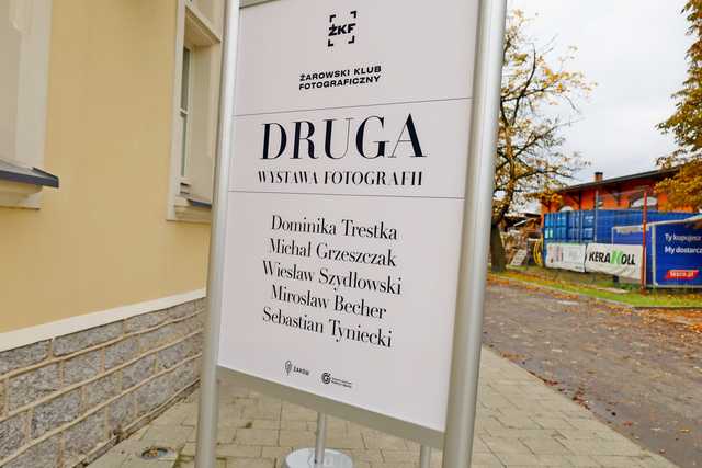 [FOTO] Wystawa fotografii DRUGA w Żarowie już dostępna
