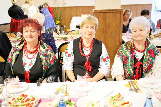 [FOTO] Nowoczesne, kreatywne i ambitne: Gospodynie z gminy Żarów obchodziły Dzień Kobiet Wiejskich