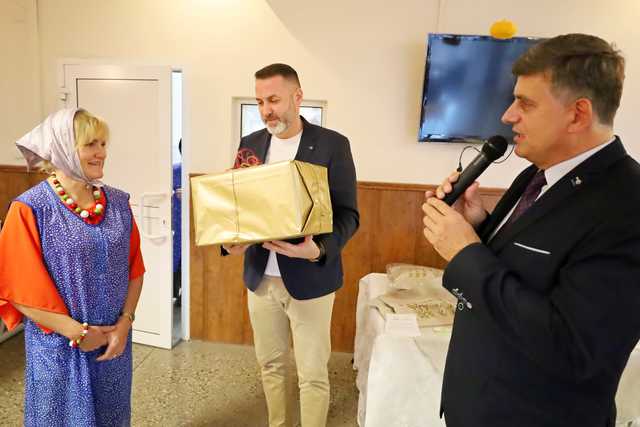 [FOTO] Nowoczesne, kreatywne i ambitne: Gospodynie z gminy Żarów obchodziły Dzień Kobiet Wiejskich