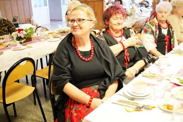[FOTO] Nowoczesne, kreatywne i ambitne: Gospodynie z gminy Żarów obchodziły Dzień Kobiet Wiejskich