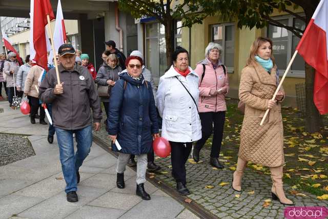 [FOTO] 11 minut poezji na Skwerze z dzikami. Za nami patriotyczna uroczystość integrująca pokolenia