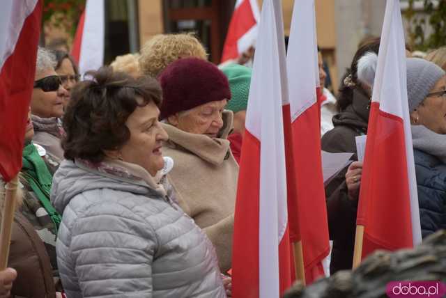[FOTO] 11 minut poezji na Skwerze z dzikami. Za nami patriotyczna uroczystość integrująca pokolenia