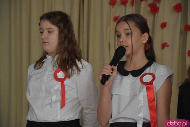 [WIDEO, FOTO] Upamiętnili rocznicę odzyskania niepodległości podczas Śniadania Patriotycznego w Bystrzycy Górnej