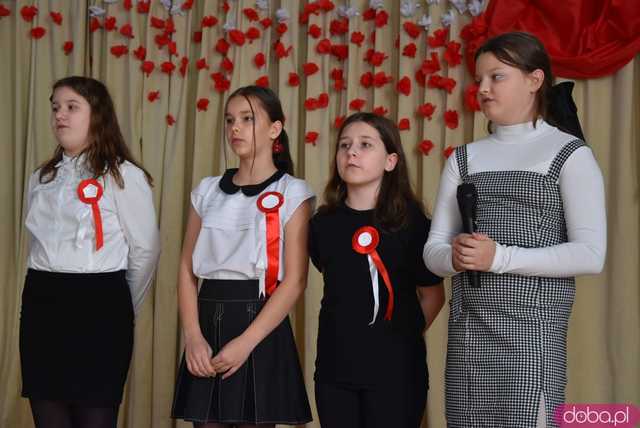 [WIDEO, FOTO] Upamiętnili rocznicę odzyskania niepodległości podczas Śniadania Patriotycznego w Bystrzycy Górnej