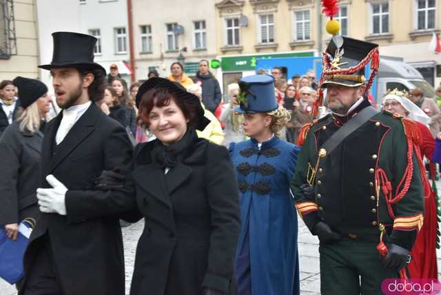 [WIDEO, FOTO] Marszałek Piłsudski na obchodach Święta Niepodległości w Świebodzicach