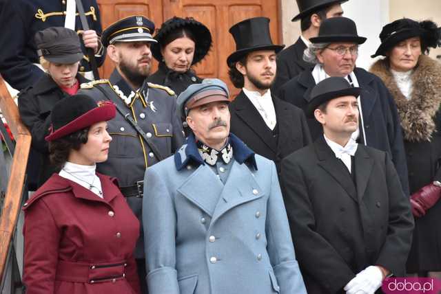 [WIDEO, FOTO] Marszałek Piłsudski na obchodach Święta Niepodległości w Świebodzicach