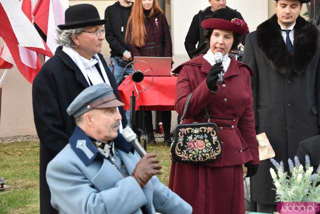 [WIDEO, FOTO] Marszałek Piłsudski na obchodach Święta Niepodległości w Świebodzicach