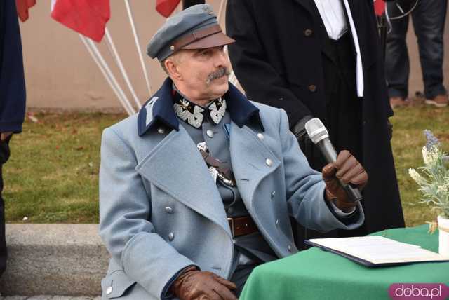 [WIDEO, FOTO] Marszałek Piłsudski na obchodach Święta Niepodległości w Świebodzicach