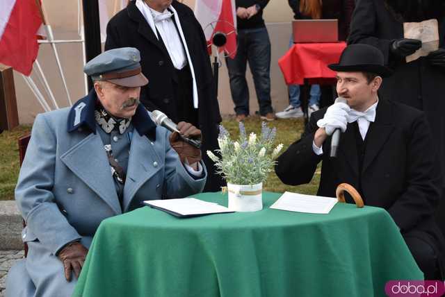 [WIDEO, FOTO] Marszałek Piłsudski na obchodach Święta Niepodległości w Świebodzicach