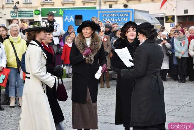 [WIDEO, FOTO] Marszałek Piłsudski na obchodach Święta Niepodległości w Świebodzicach