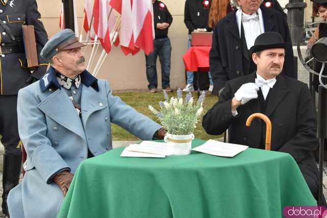 [WIDEO, FOTO] Marszałek Piłsudski na obchodach Święta Niepodległości w Świebodzicach