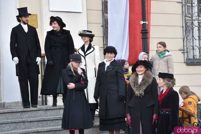 [WIDEO, FOTO] Marszałek Piłsudski na obchodach Święta Niepodległości w Świebodzicach