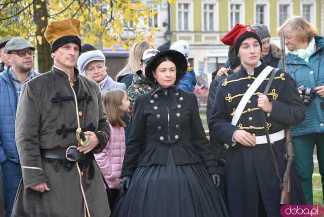 [WIDEO, FOTO] Marszałek Piłsudski na obchodach Święta Niepodległości w Świebodzicach