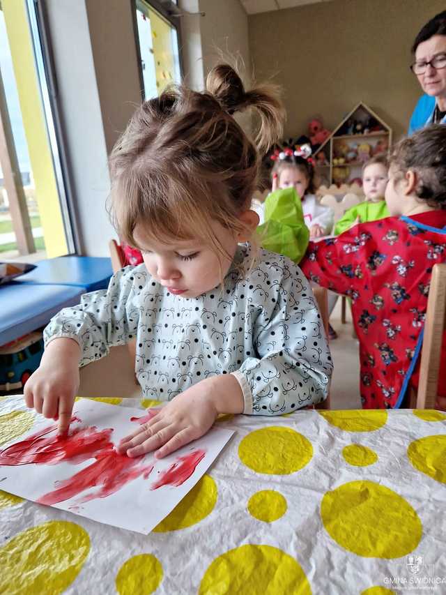 [FOTO] Od najmłodszych lat uczą się szacunku do symboli narodowych