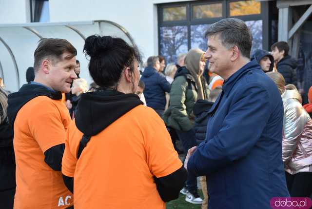 [WIDEO, FOTO] Udowodnili, że przemoc nie jest im obojętna. Marsz i piknik z okazji 19 dni przeciw przemocy w Żarowie