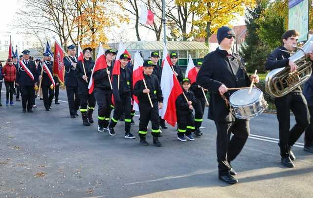 [FOTO] Żarów upamiętnił 105. rocznicę odzyskania niepodległości