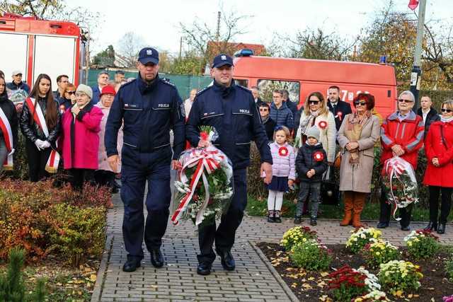 [FOTO] Żarów upamiętnił 105. rocznicę odzyskania niepodległości