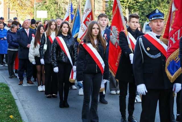 [FOTO] Żarów upamiętnił 105. rocznicę odzyskania niepodległości