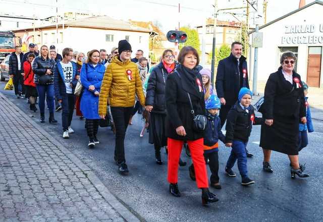 [FOTO] Żarów upamiętnił 105. rocznicę odzyskania niepodległości