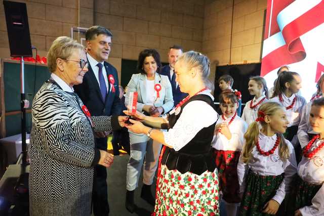 [FOTO] Zespoły i chóry zaśpiewały na XXV Festiwalu Pieśni Patriotycznych