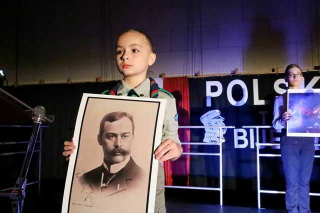 [FOTO] Wieczornica patriotyczna dla Niepodległej w Żarowie