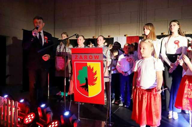 [FOTO] Wieczornica patriotyczna dla Niepodległej w Żarowie